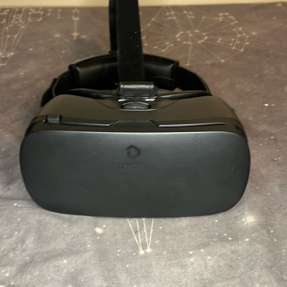 DESTEK VR headset